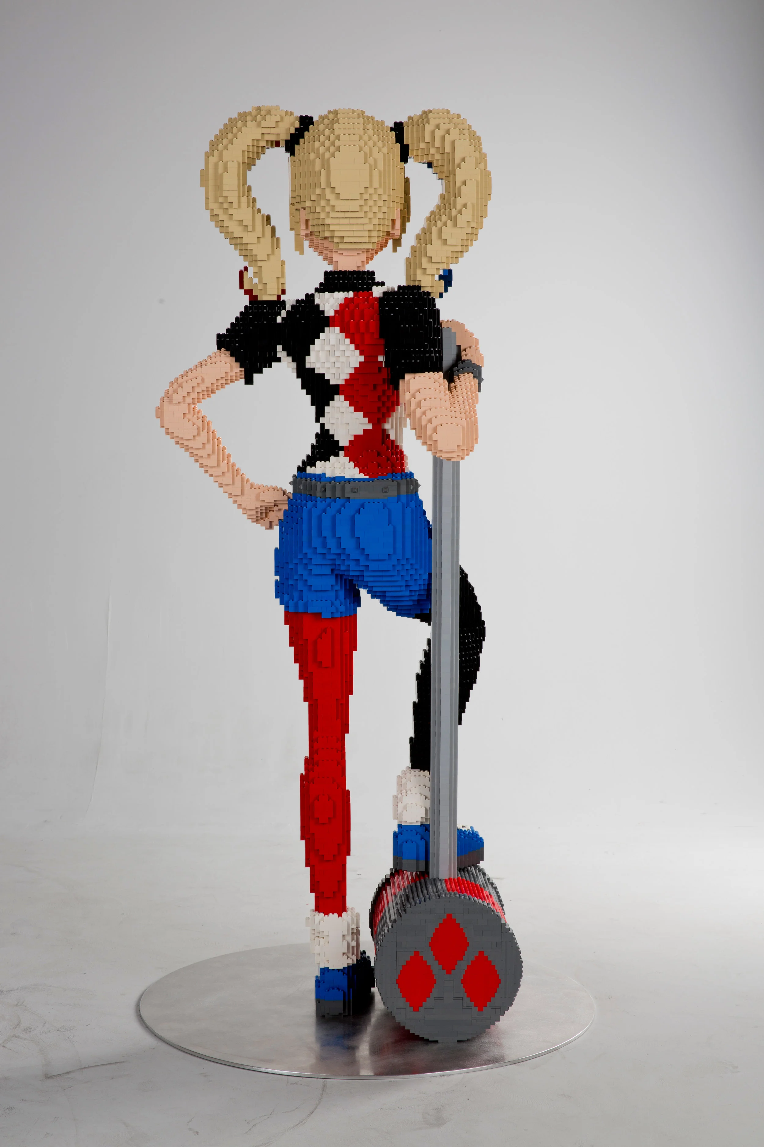 Harley Quinn LEGO 3.jpg