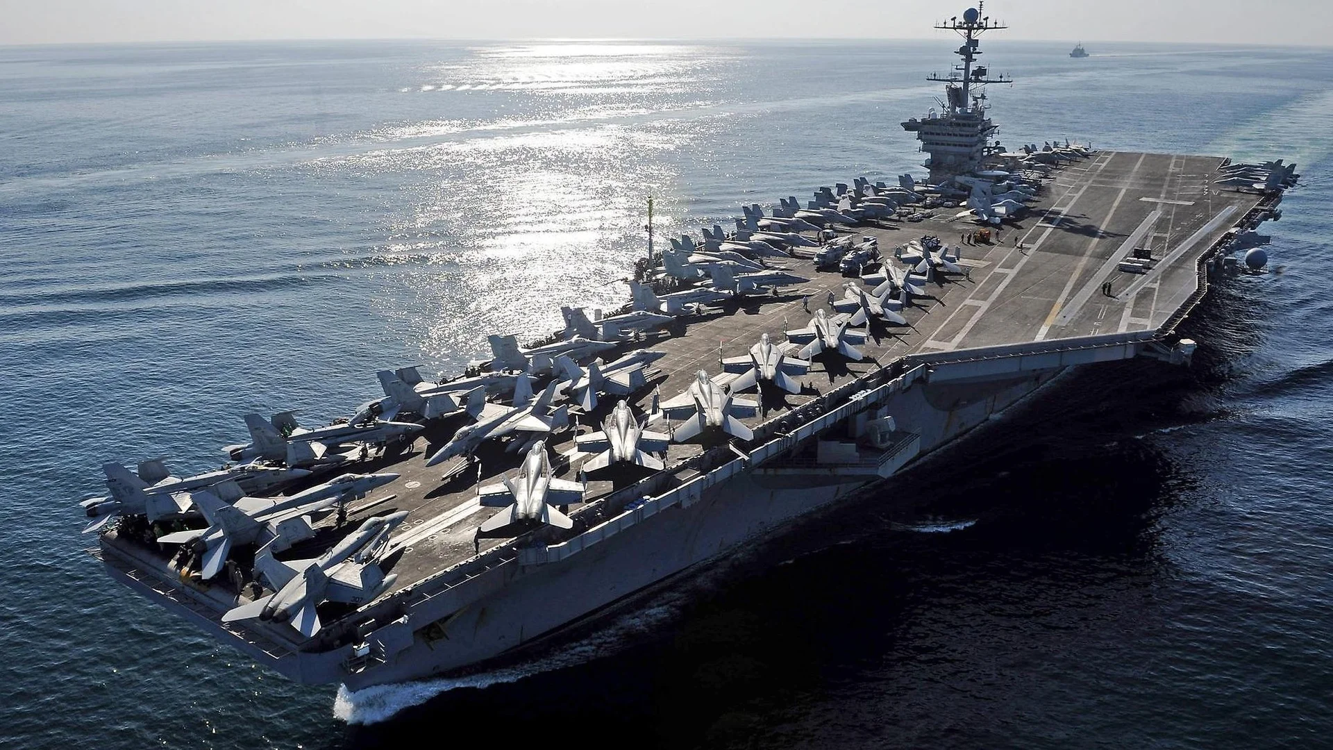 Video Explains How an Aircraft Carrier Is Built and Other Cool