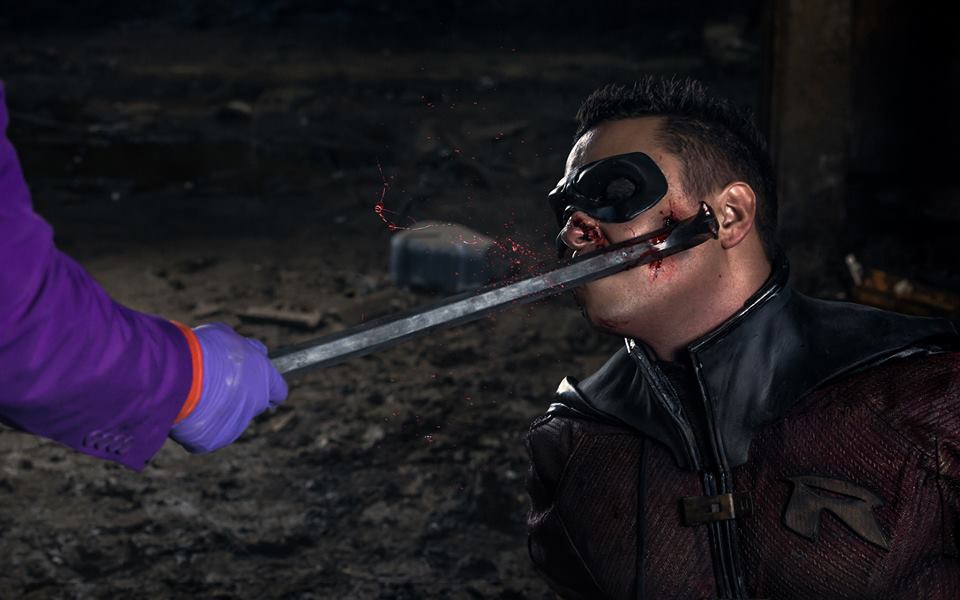 The Joker Beats The Hell Out of Robin in BATMAN V SUPERMAN Cosplay  Photoshoot — GeekTyrant