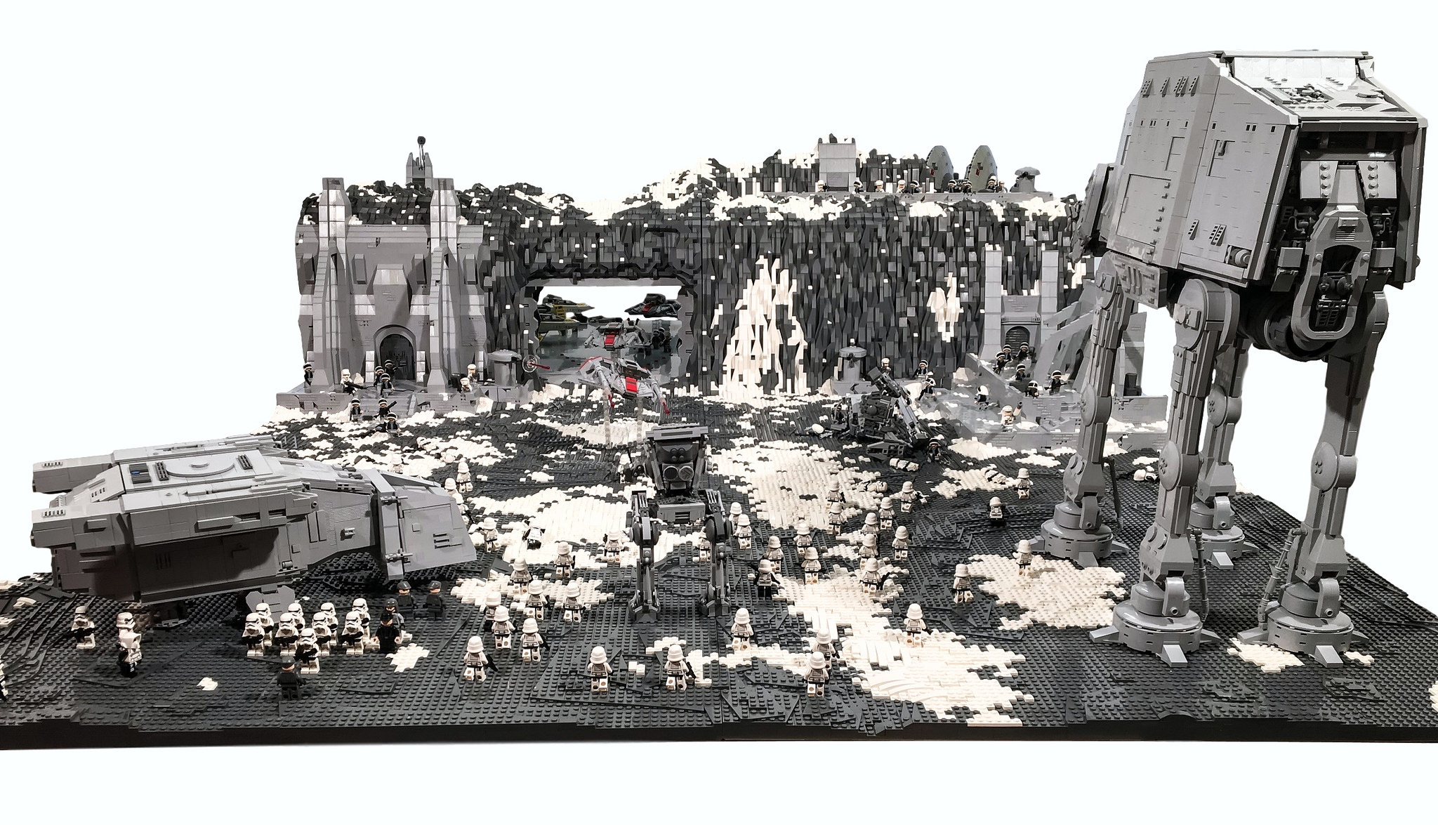 Insane STAR WARS LEGO Diorama Features the Epic Battle of Rhen Va ...