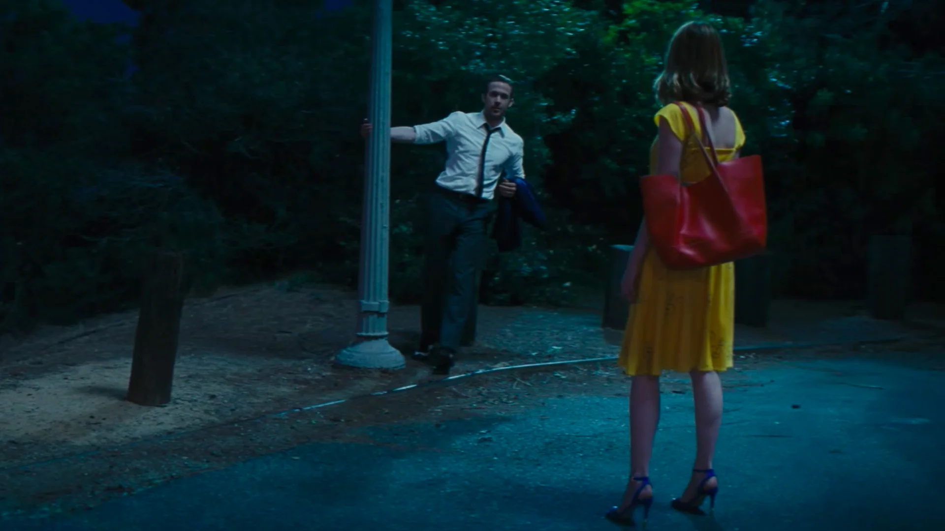 LA LA LAND Featurette Focuses On Costumes Locations And The Movie s la-la-land-featurette-focuses-on-costumes-locations-and-the-movie-s