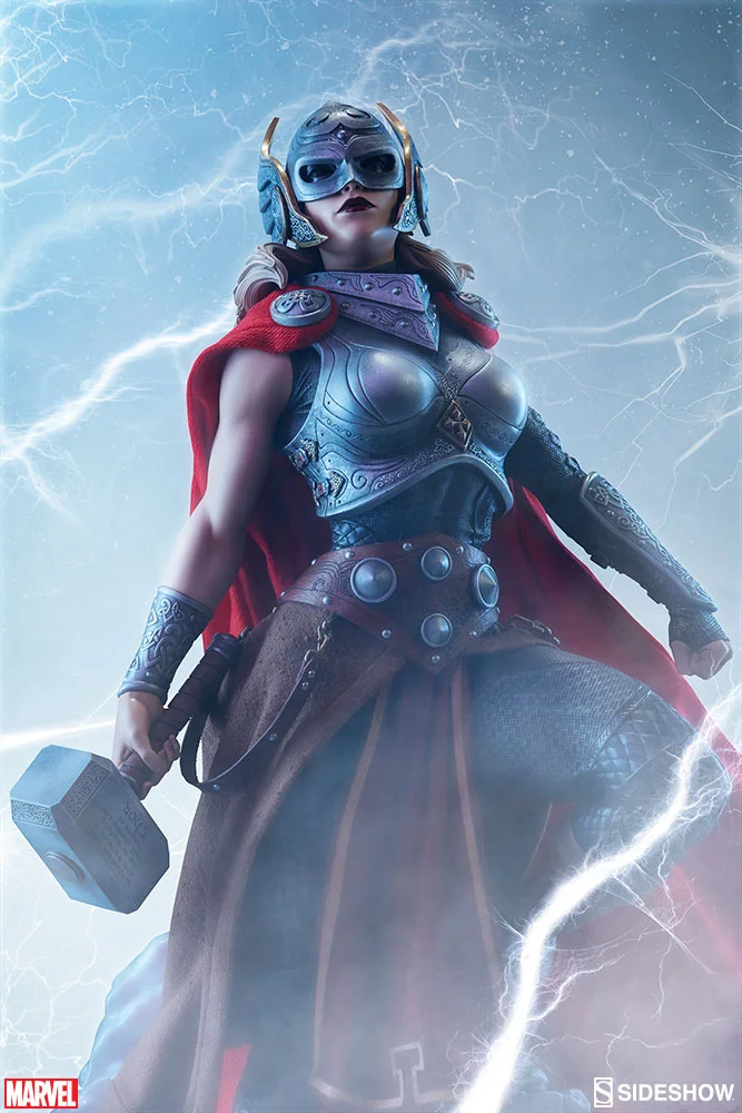 marvel-thor-jane-foster-premium-format-300523-02.jpg