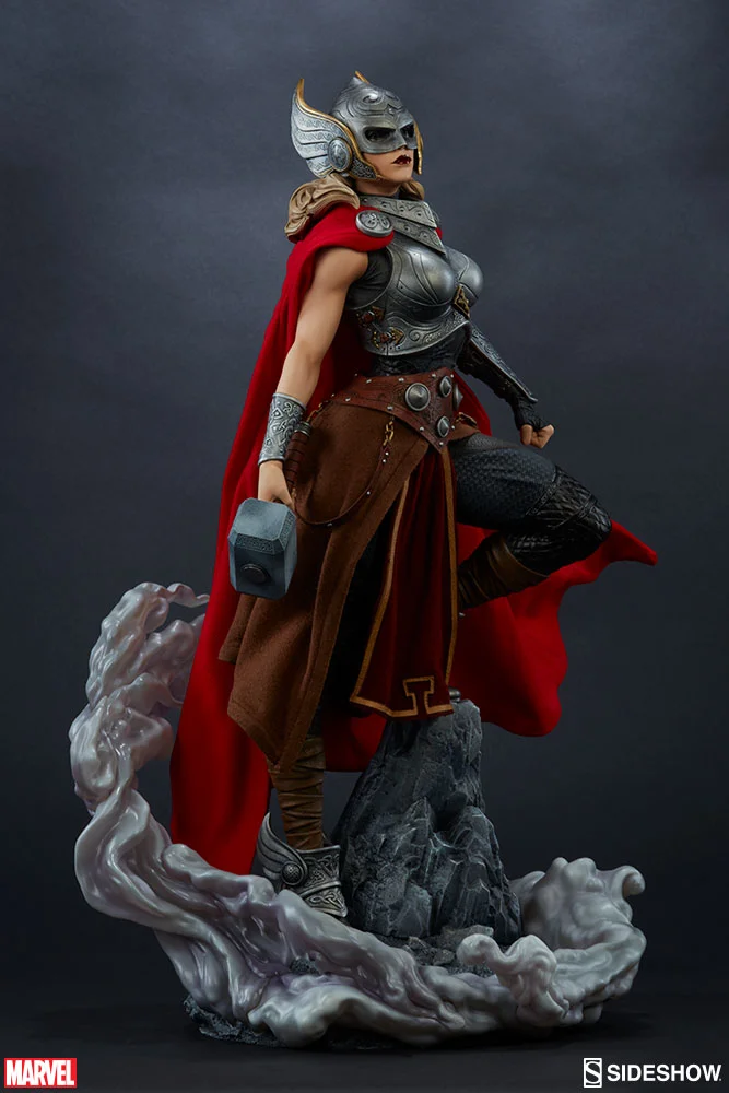 marvel-thor-jane-foster-premium-format-300523-07.jpg