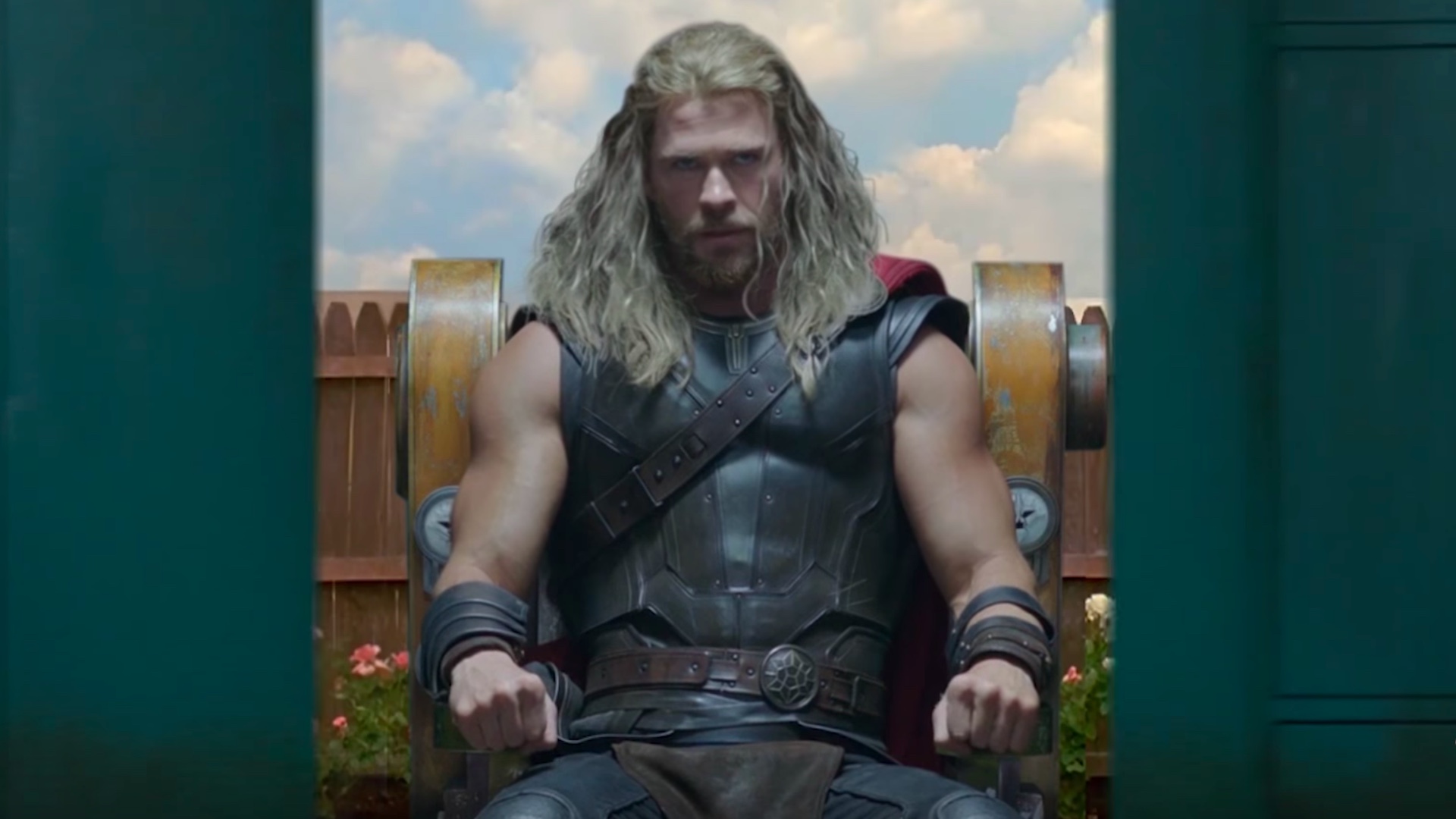 Chris Hemsworth Sports Shorter Curly 'Do in First Look at 'Thor: Ragnarok'