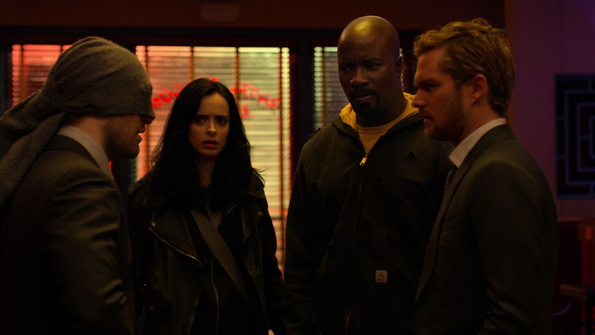 new-poster-for-the-defenders-and-30-photos-featuring-new-shots-of-all-the-characters28.jpeg