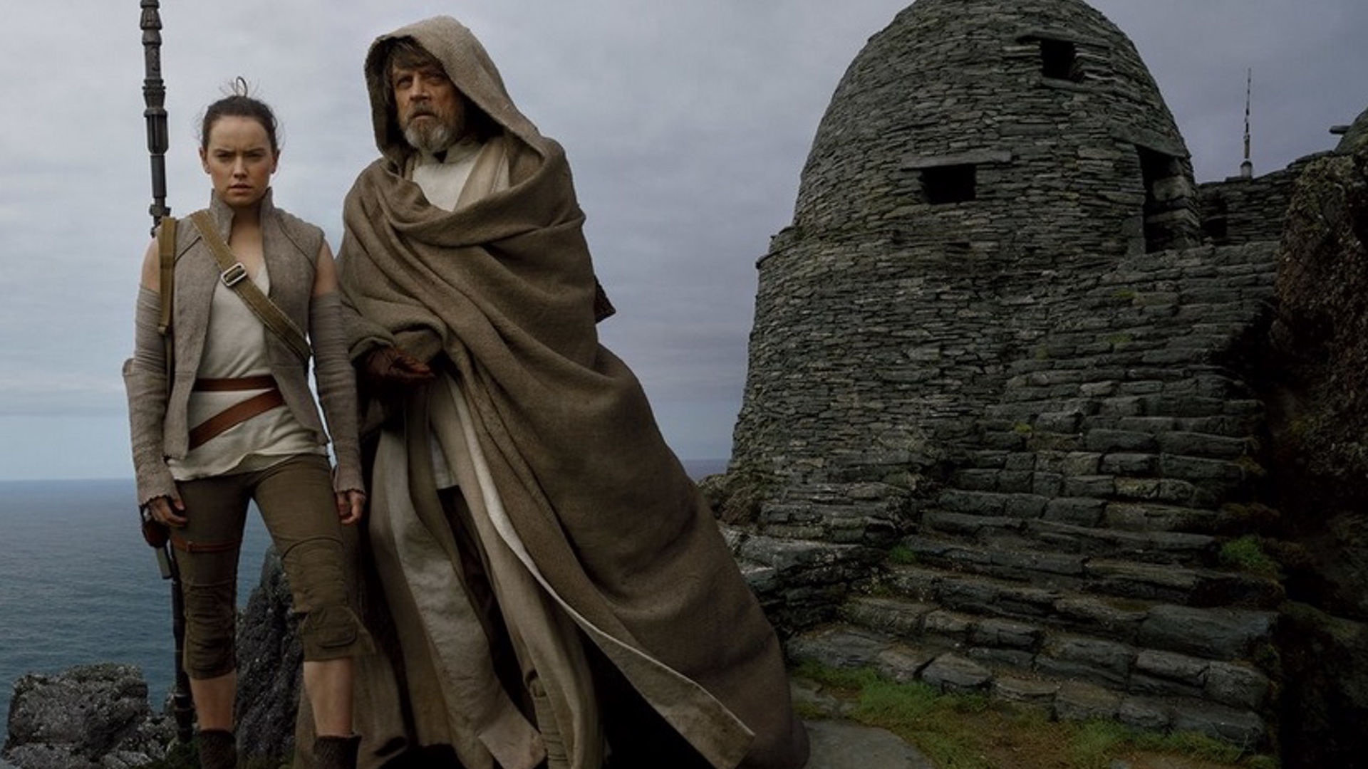 mark-hamill-talks-about-his-place-in-star-wars-the-last-jedi-its-not-about-luke-anymore-social.jpg