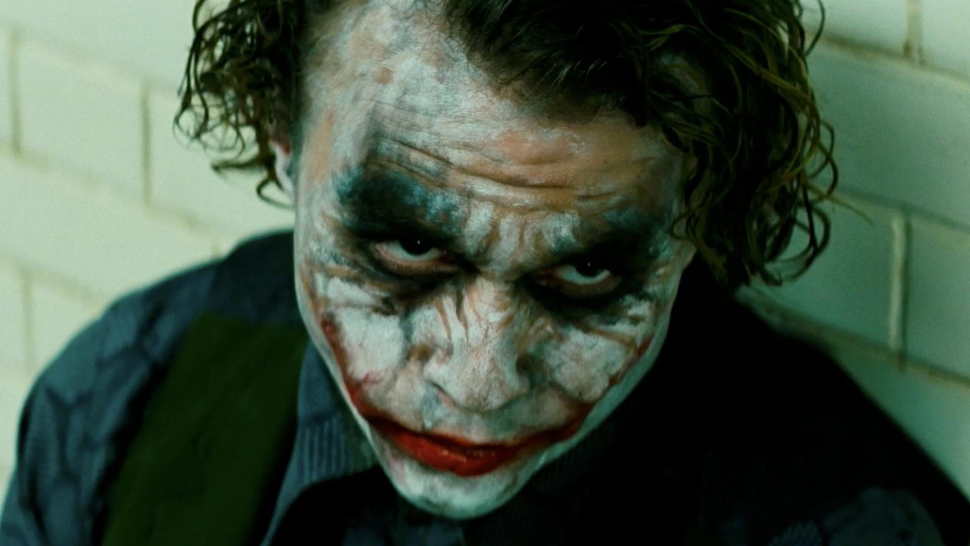 Never Forget That Harvey Dent Didn't Recognize Joker Until He Took Off The  Surgical Mask In THE DARK KNIGHT — GeekTyrant