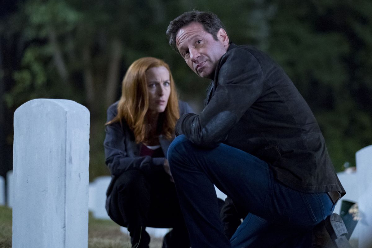 30-new-images-from-the-x-files-season-11-and-an-amusing-alien-prank-video17.jpeg