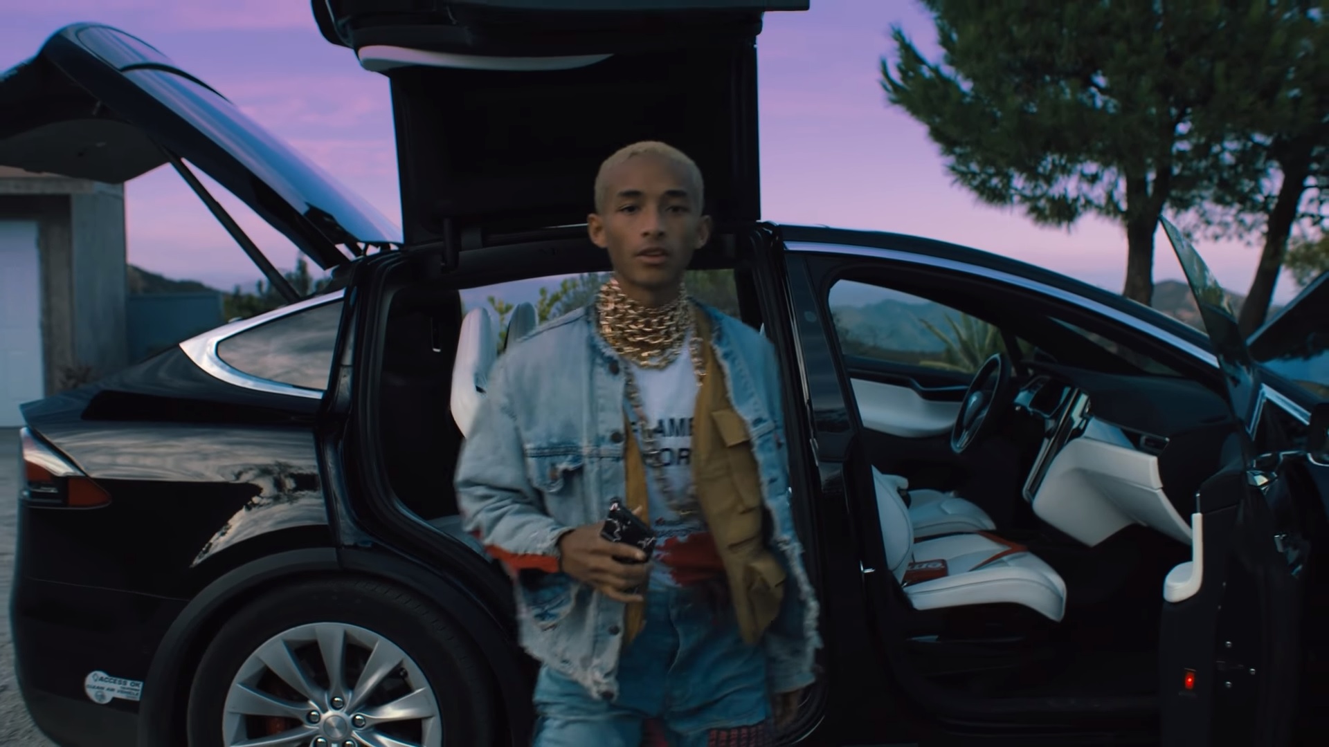 Jaden Smith Said He Wants To Be In AVATAR 2, Also His Sister Speaks Na'vi — GeekTyrant Jaden Smith Said He Wants To Be In AVATAR 2, Also His Sister Speaks Na'vi — GeekTyrant