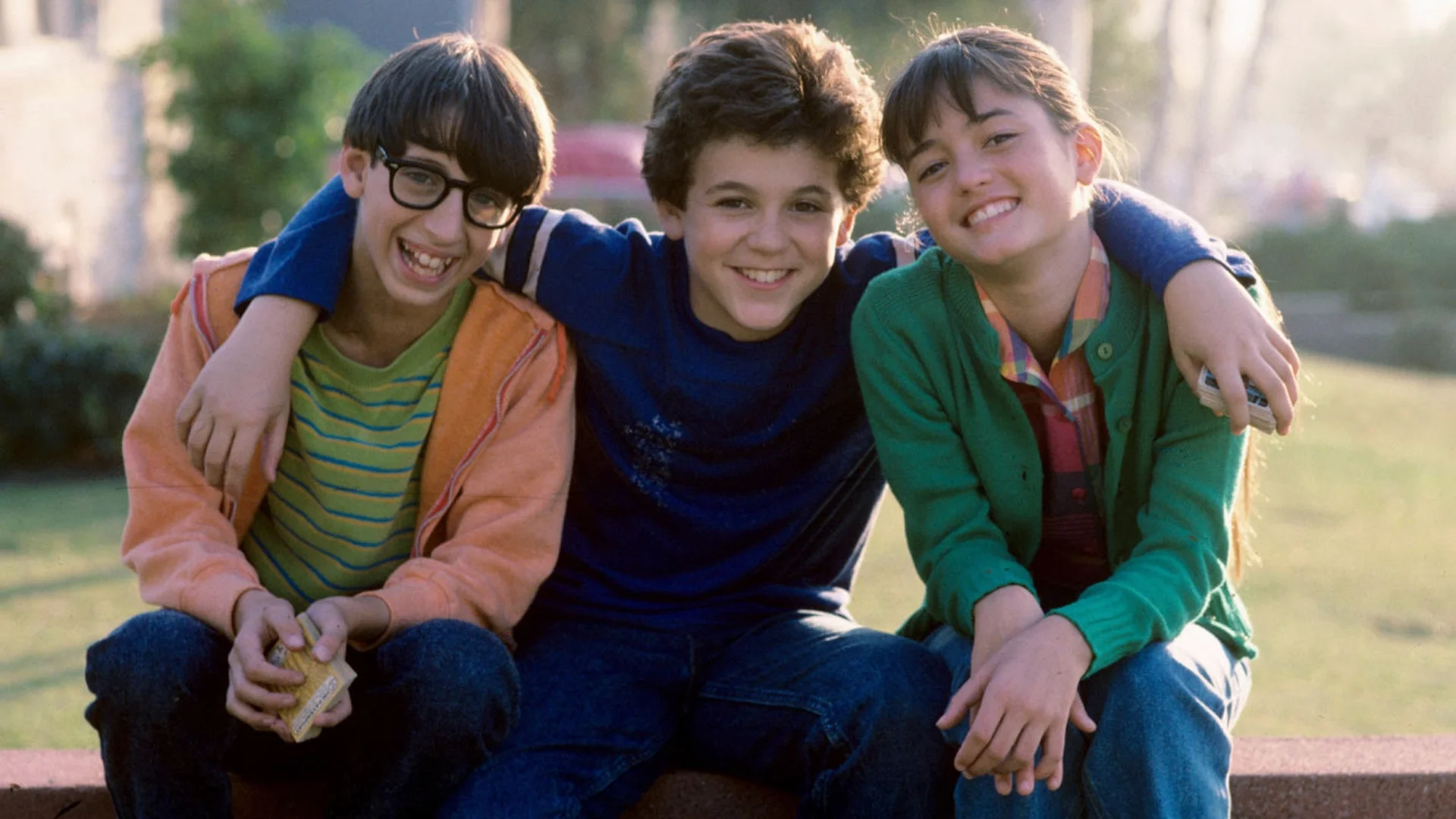 apparently-the-wonder-years-was-cancelled-because-of-a-ridiculous-sexual-harassment-claim-against-16-year-old-fred-savage-social.jpg