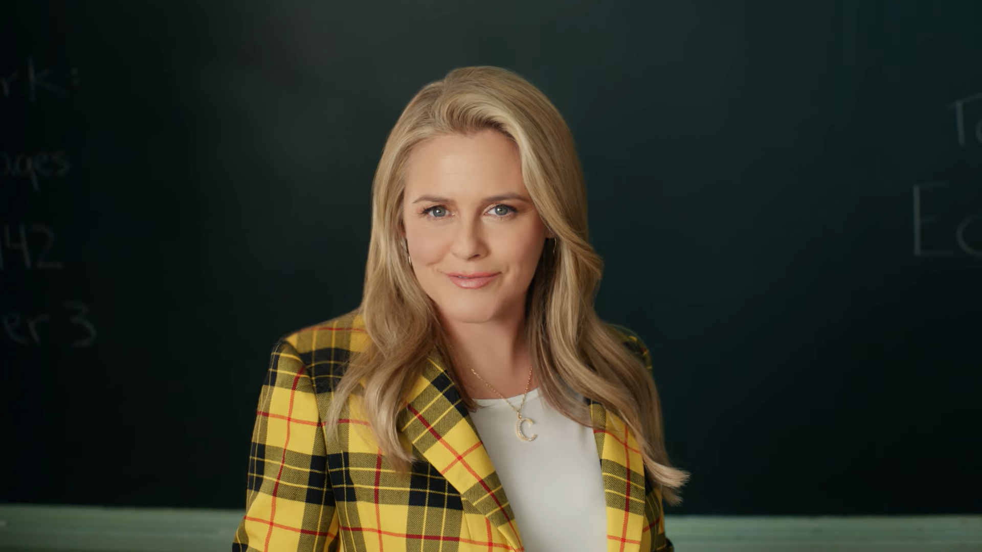 Alicia Silverstone on Returning to Play CLUELESS Cher in Super Bowl Commercial;  Watch The Teaser