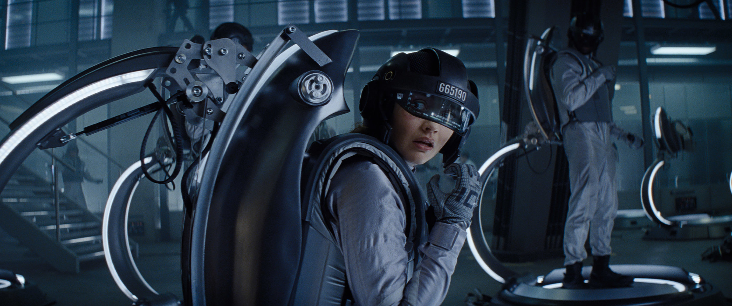 60 Photos From READY PLAYER ONE Reveal The Avatars of I-R0k and