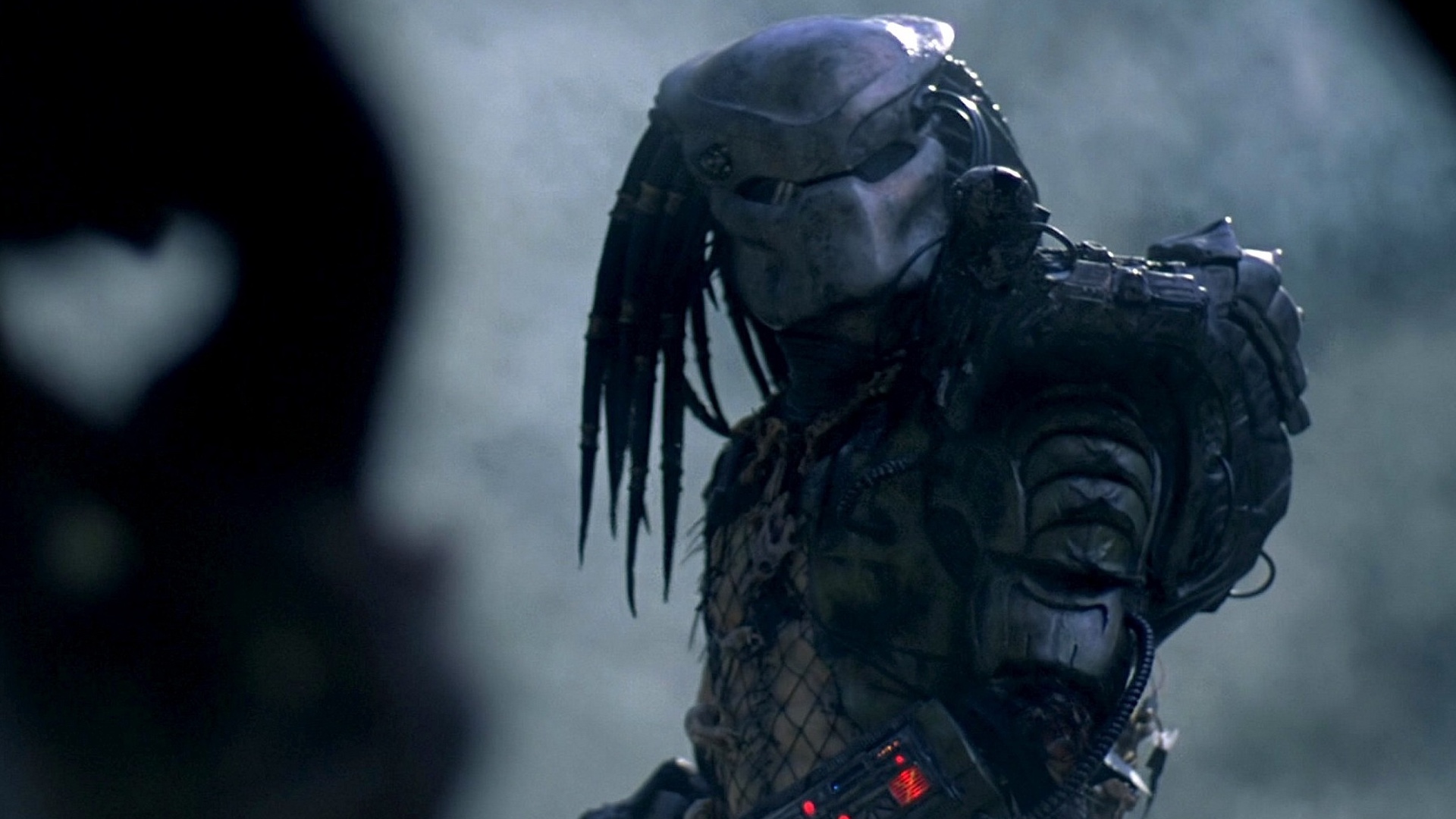 shane-blacks-the-predator-has-gone-through-extensive-reshoots-that-drastically-changed-the-third-act-social.jpg