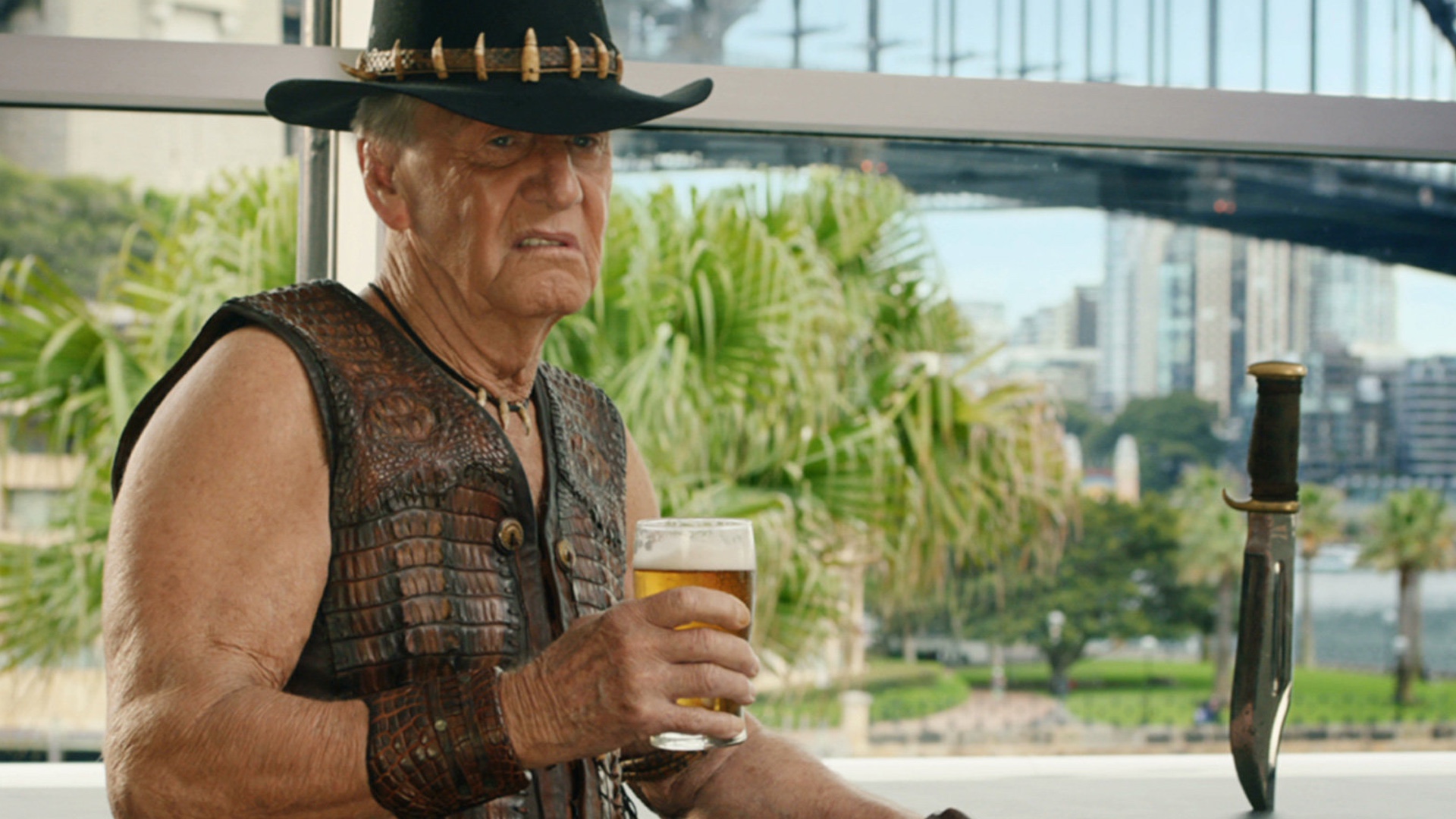 George Bernard Springboard Ødelæggelse CROCODILE DUNDEE's Paul Hogan To Star in THE VERY EXCELLENT MR. DUNDEE! —  GeekTyrant