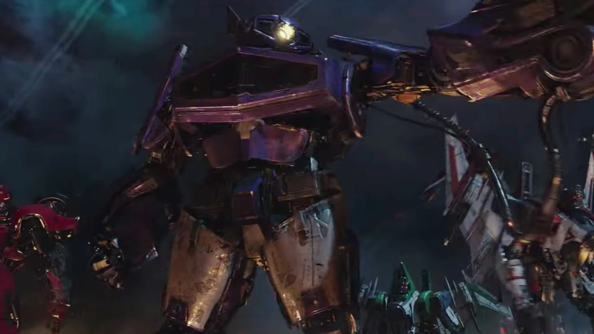 the-new-awesome-bumblebee-trailer-is-loaded-with-amazing-new-footage-social.jpg