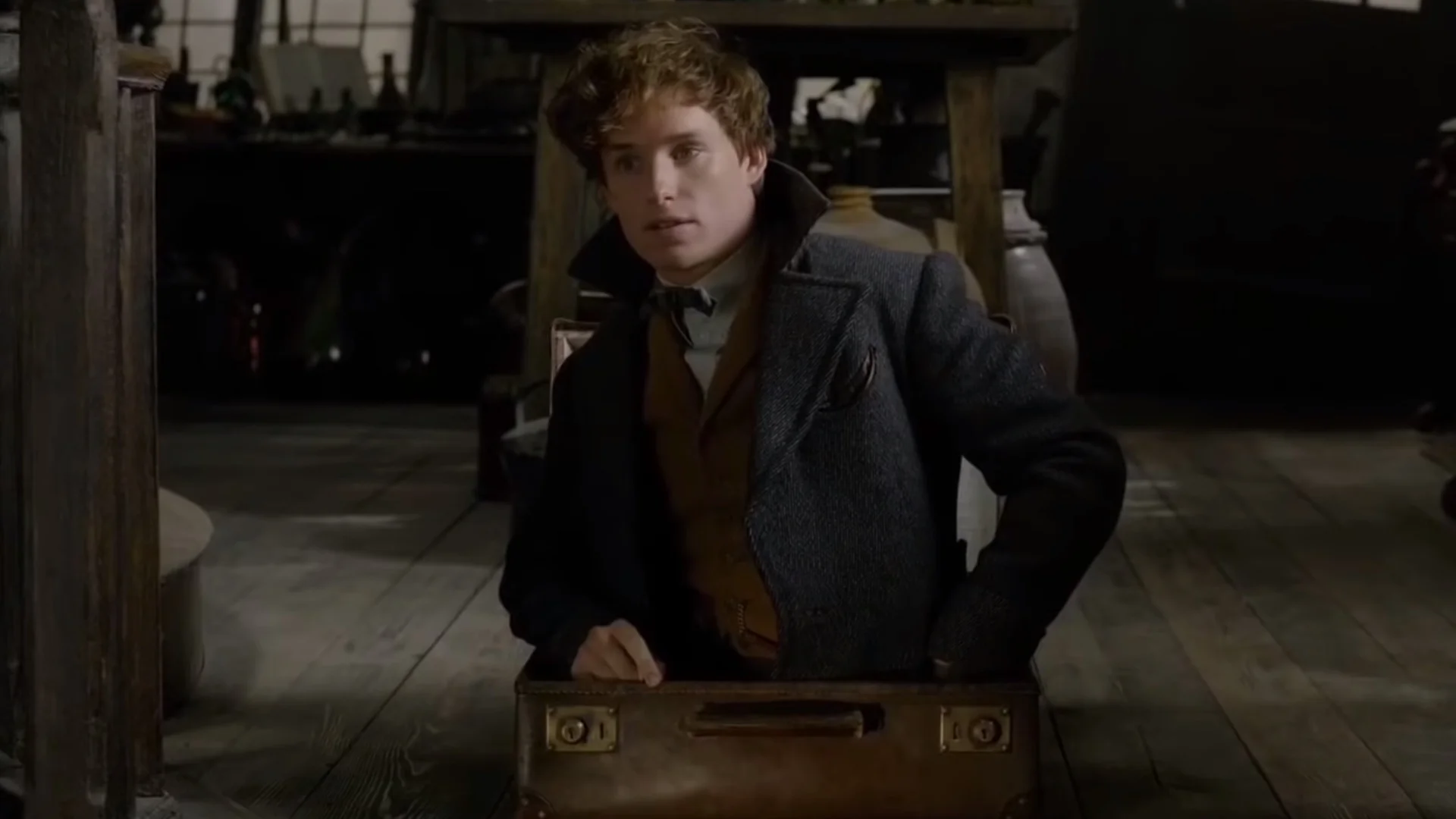 honest-trailer-for-fantastic-beasts-the-crimes-of-grindelwald-shows-how-all-the-fun-was-sucked-out-of-the-franchise-social.jpg