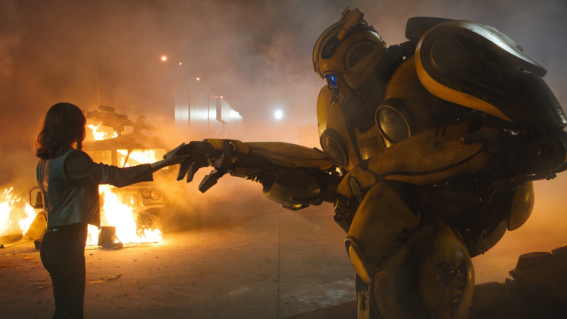 oh-no-transformers-producer-says-bumblebee-sequel-will-have-a-little-more-bayhem-social.jpg