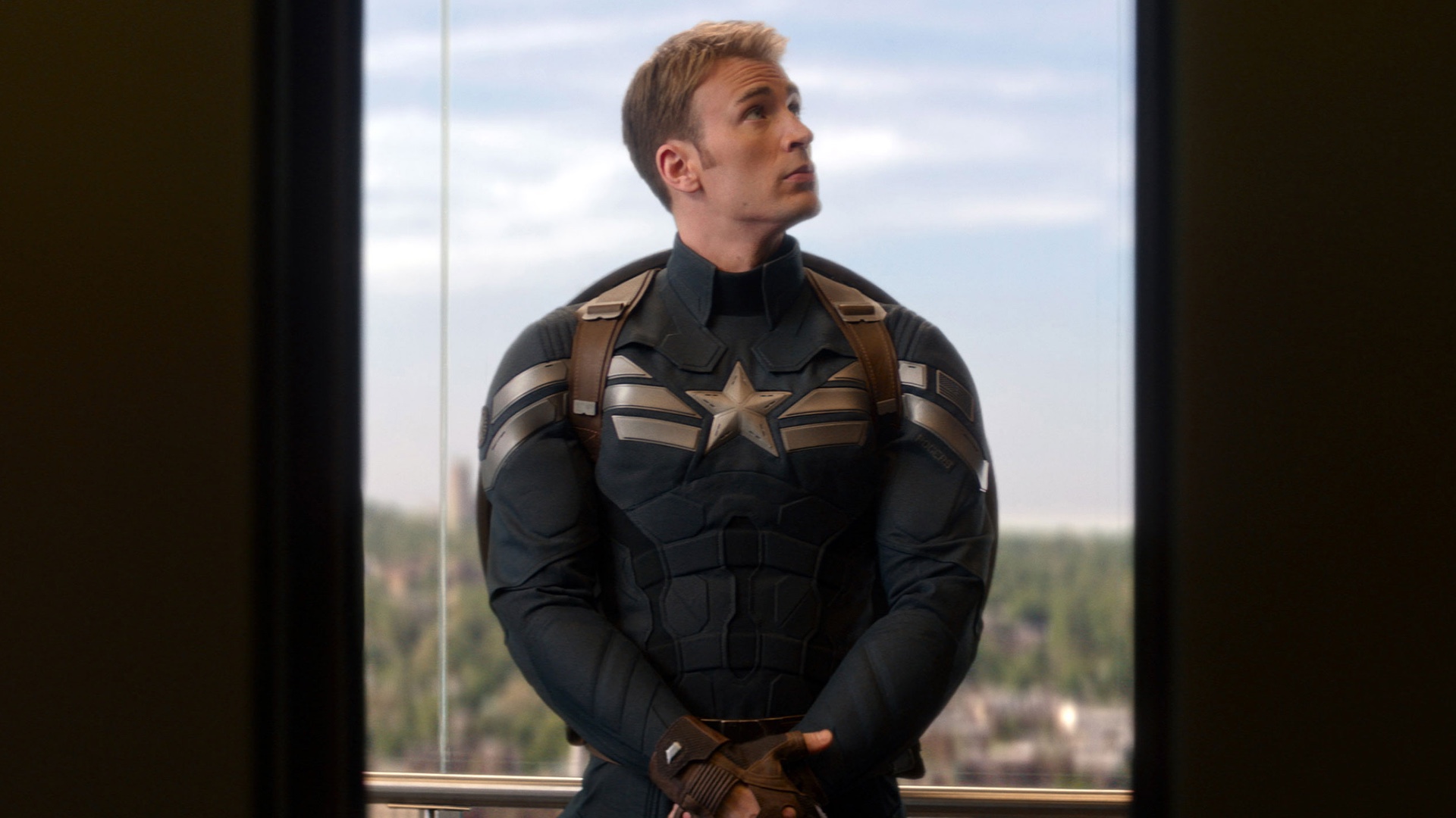 Chris Evans Reveals His Favorite Captain America Scene From The MCU —  GeekTyrant