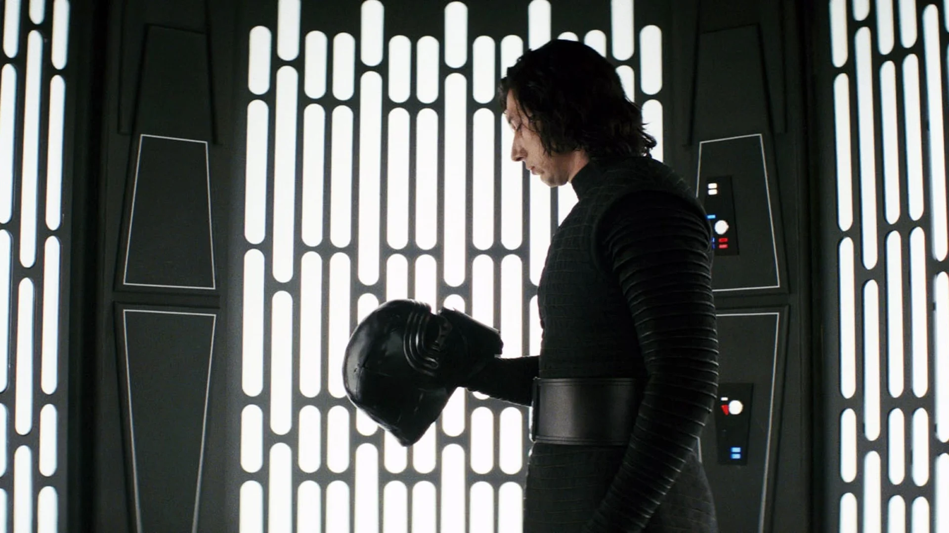 wild-spoiler-filled-details-about-emperor-palpatine-and-kylo-rens-story-arc-in-star-wars-rise-of-skywalker-social.jpg