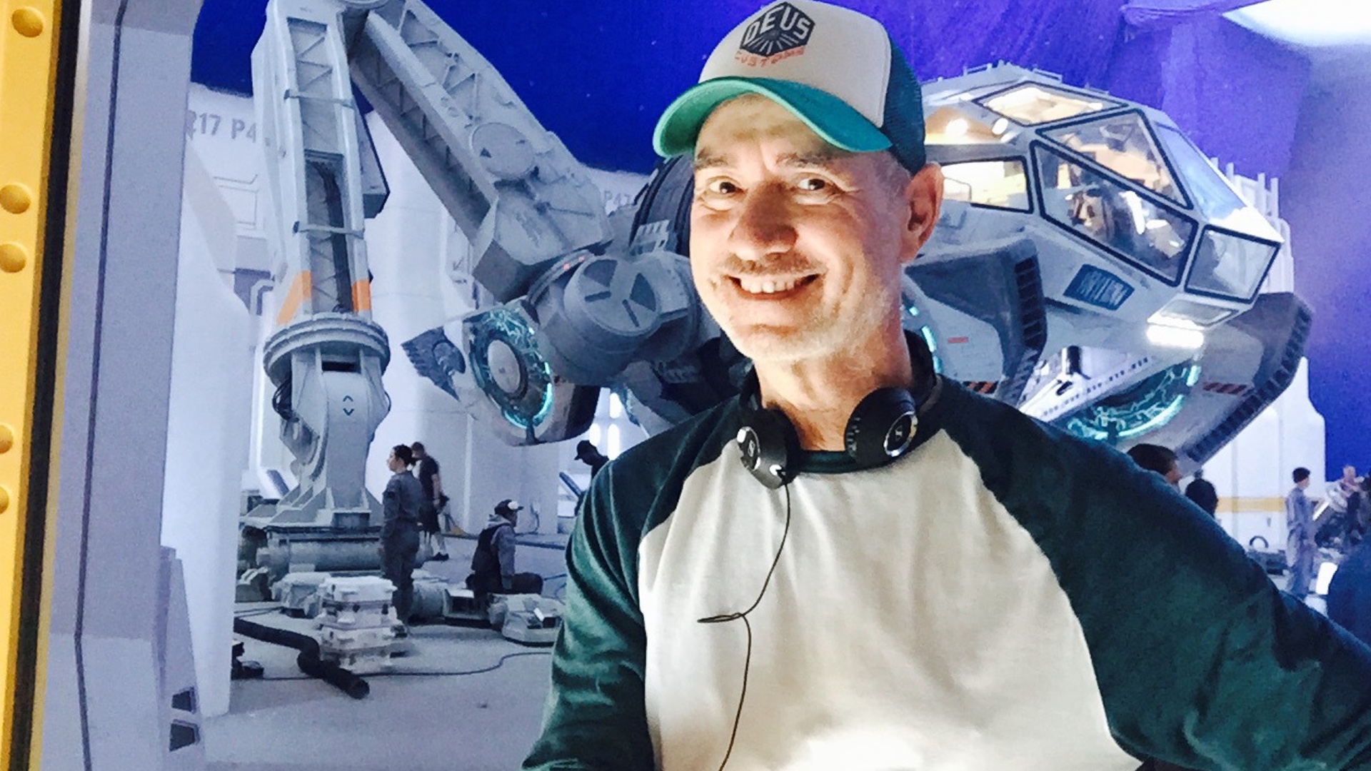 roland-emmerich-to-direct-a-new-sci-fi-action-thriller-called-moonfall-social.jpg