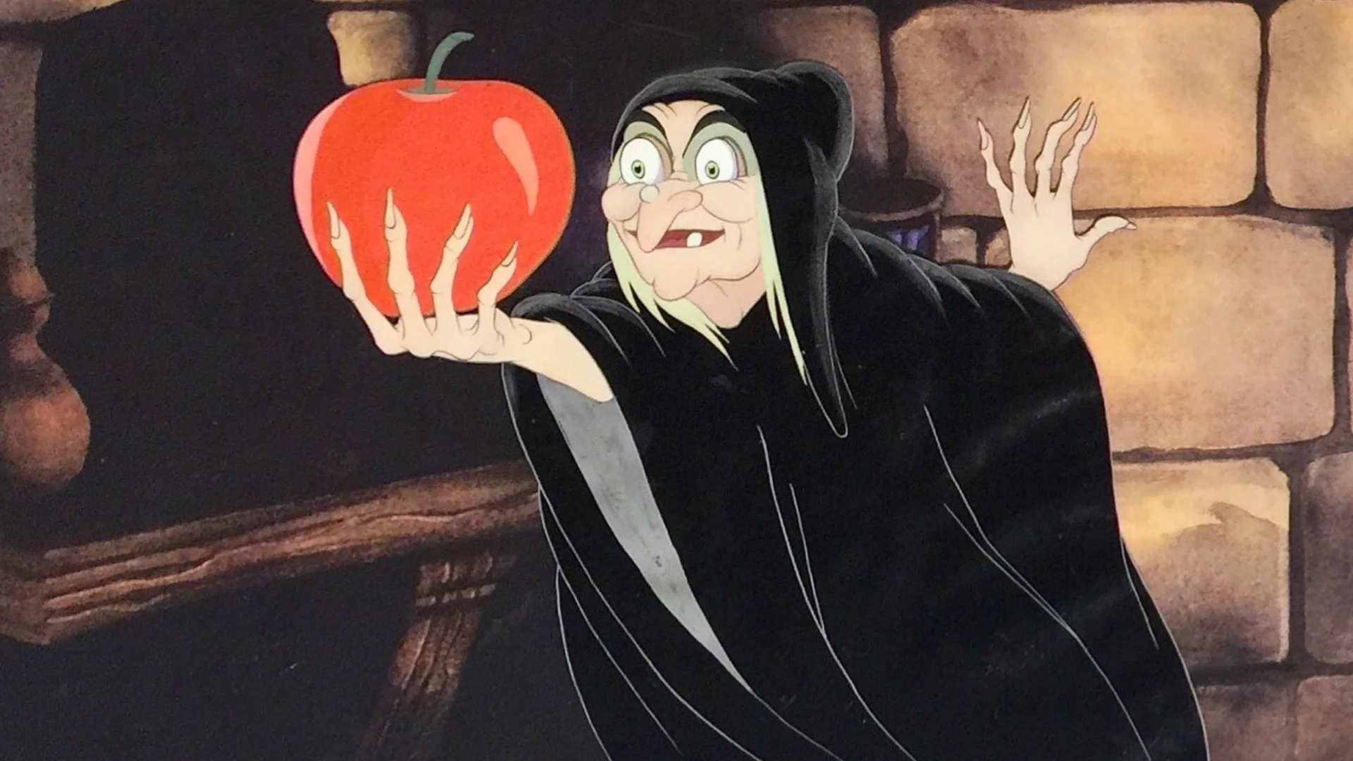 disneys-live-action-snow-white-movie-will-be-helmed-by-the-amazing-spider-man-director-marc-webb-social.jpg
