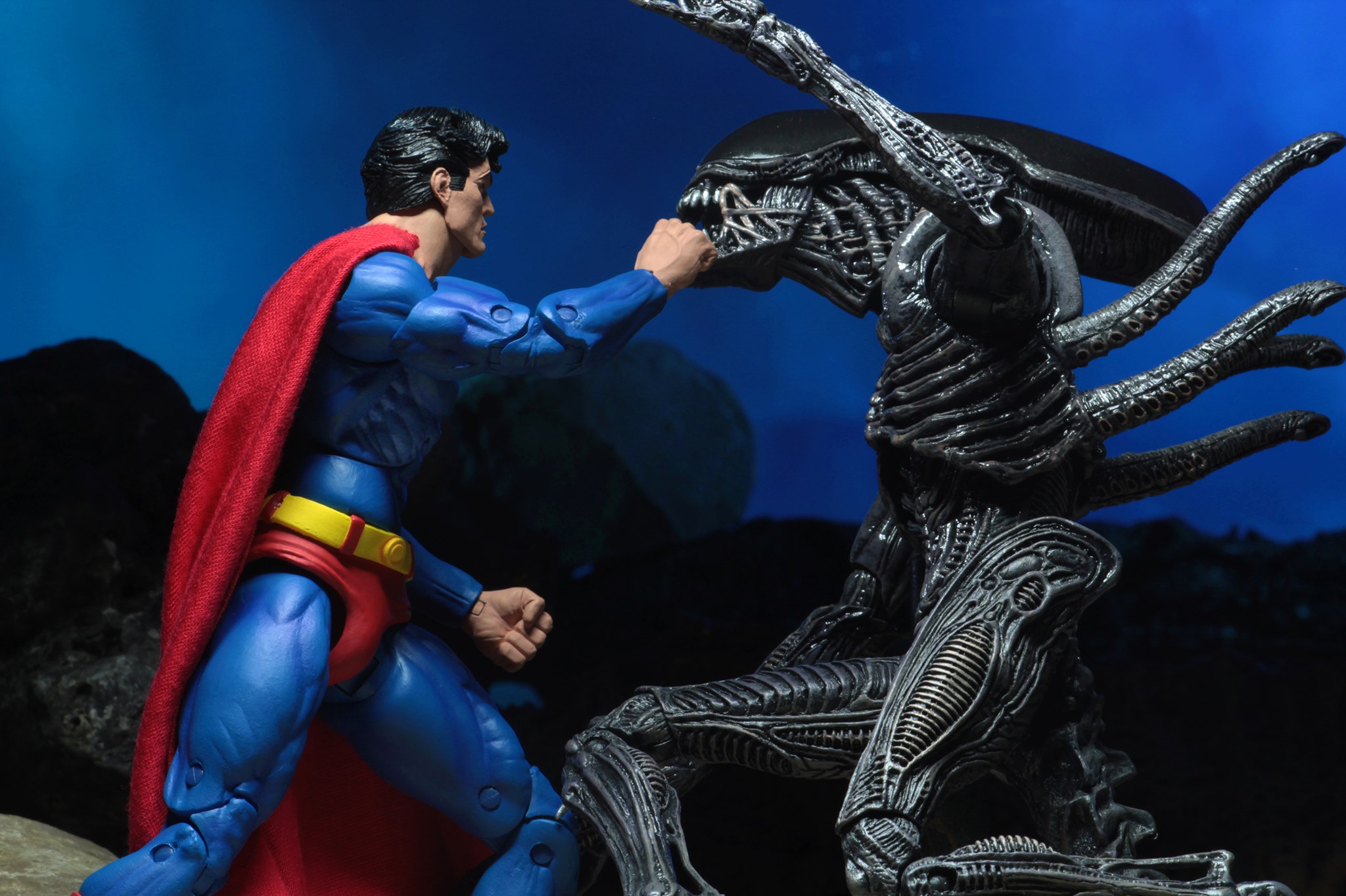 NECA-Superman-vs-Aliens-011.jpg