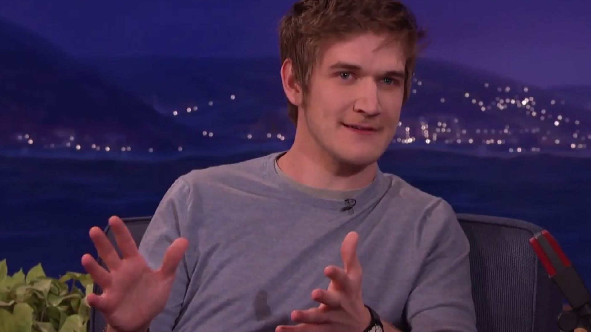 Comedian And Eighth Grade Director Bo Burnham Is Writing Songs For New Sesame Street Movie Geektyrant Comedian And Eighth Grade Director Bo Burnham Is Writing Songs For New Sesame Street Movie Geektyrant
