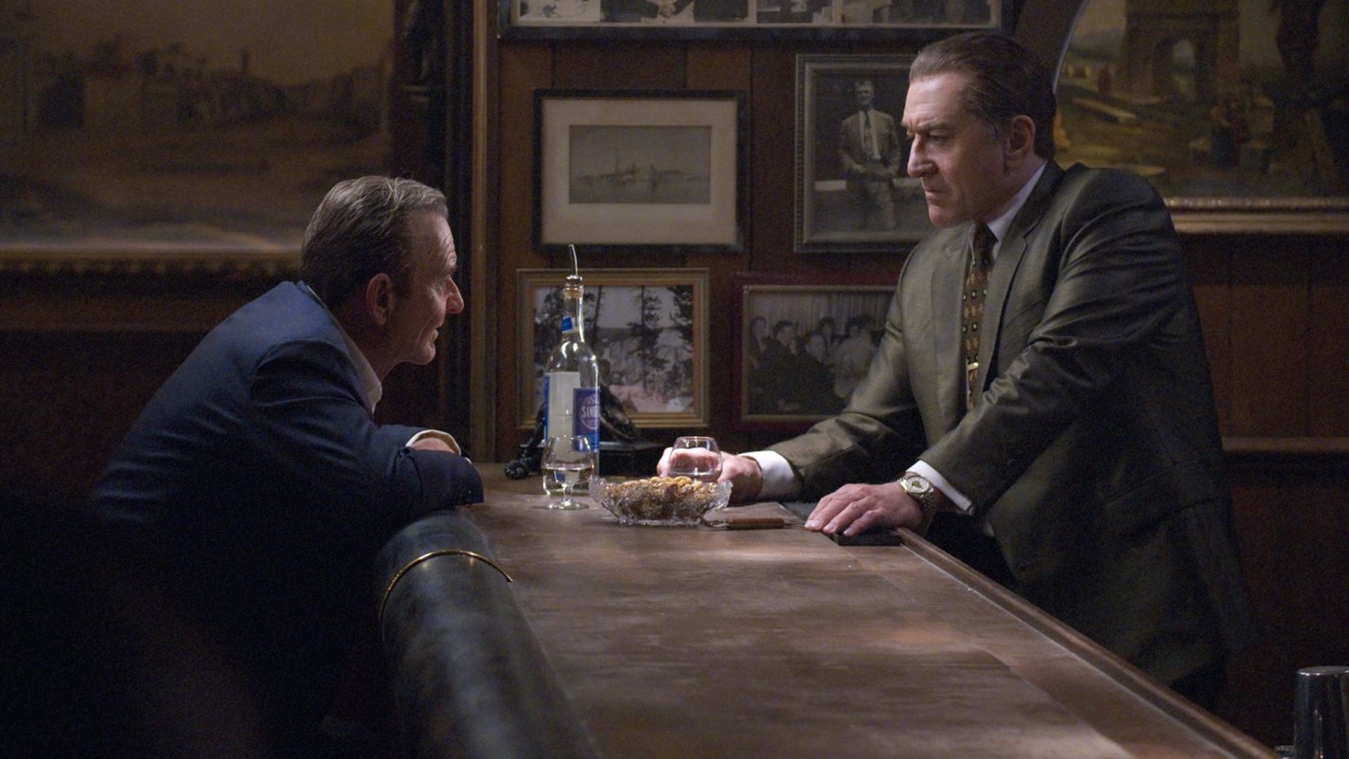 martin-scorseses-the-irishman-might-have-a-runtime-of-210-minutes-social.jpg