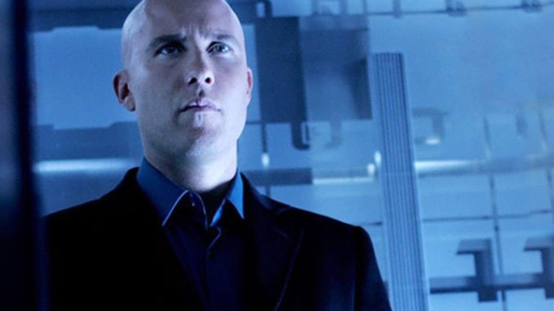 Michael Rosenbaum Explains Why He Will Not Play Lex Luthor in "Crisis