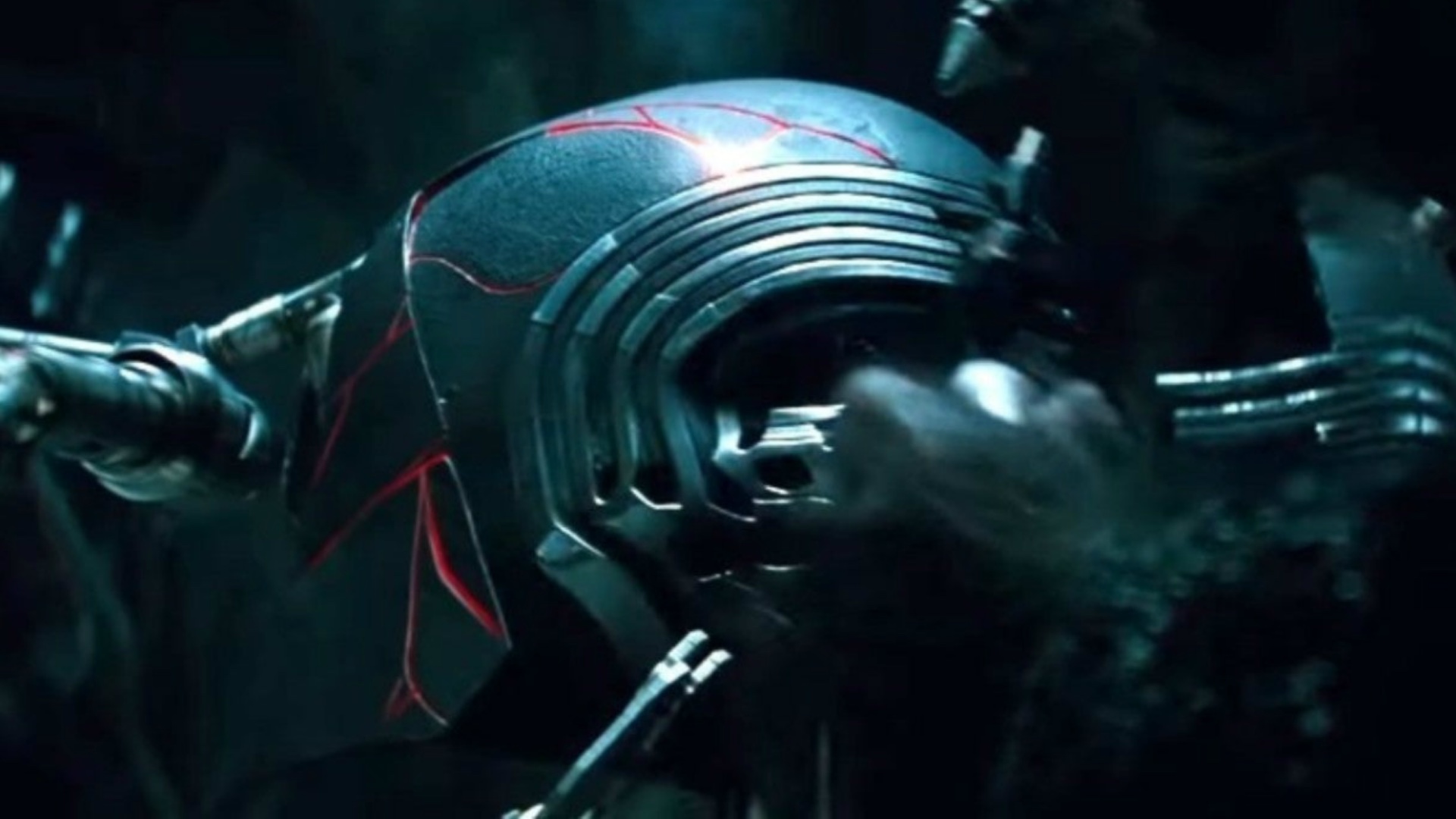 J J Abrams Explains The Reason For Kylo Ren S Repaired Helmet In Star Wars The Rise Of Skywalker Geektyrant J J Abrams Explains The Reason For Kylo Ren S Repaired Helmet In Star Wars The Rise Of Skywalker Geektyrant