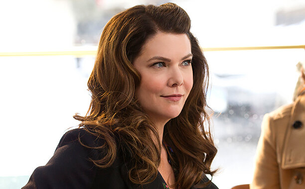 Lauren Graham plays another hysterical, feisty mom in new 'Mighty Ducks'  Disney+ series