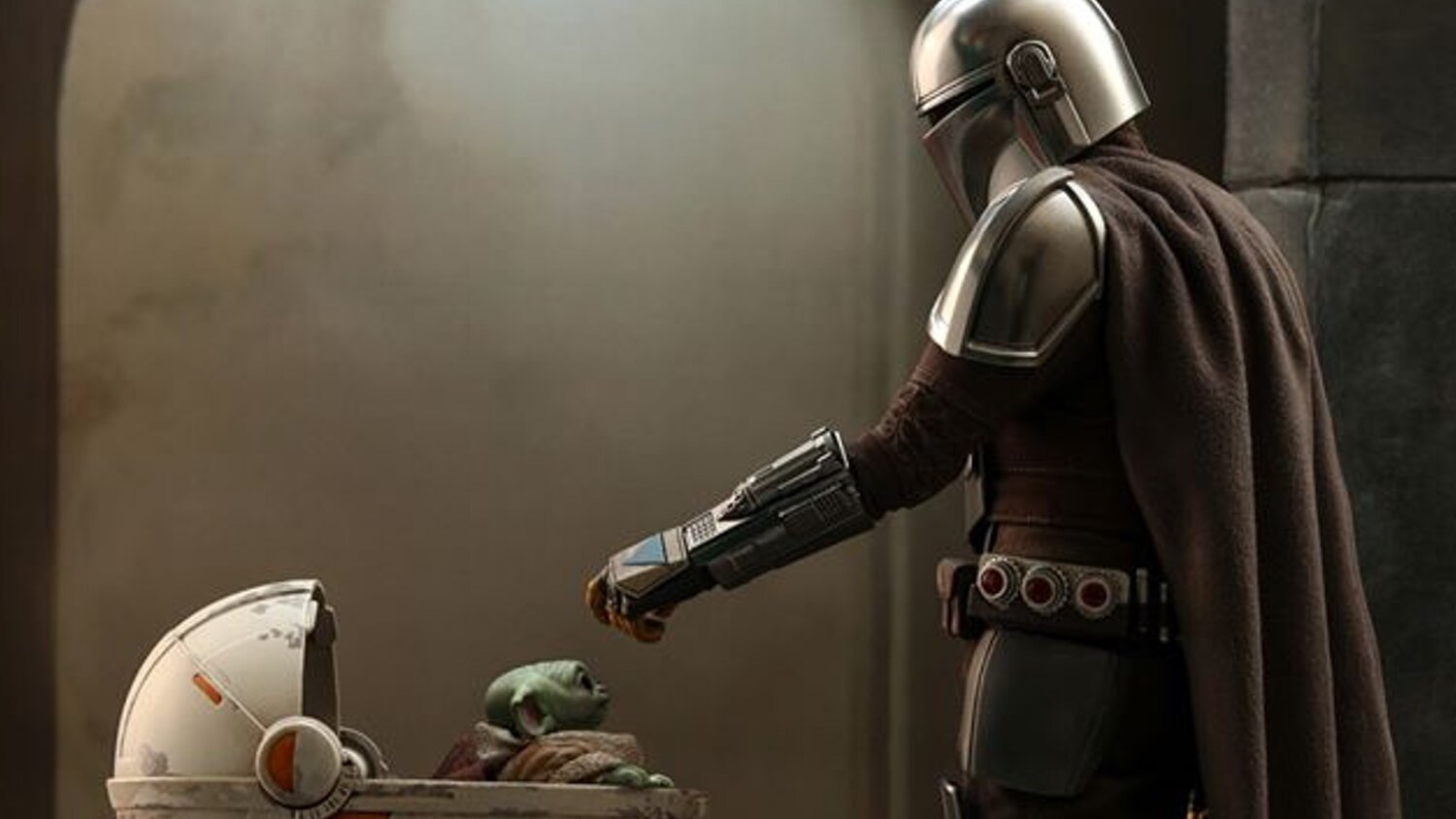 Hot Toys Reveals THE MANDALORIAN Action Figure with the Child ...