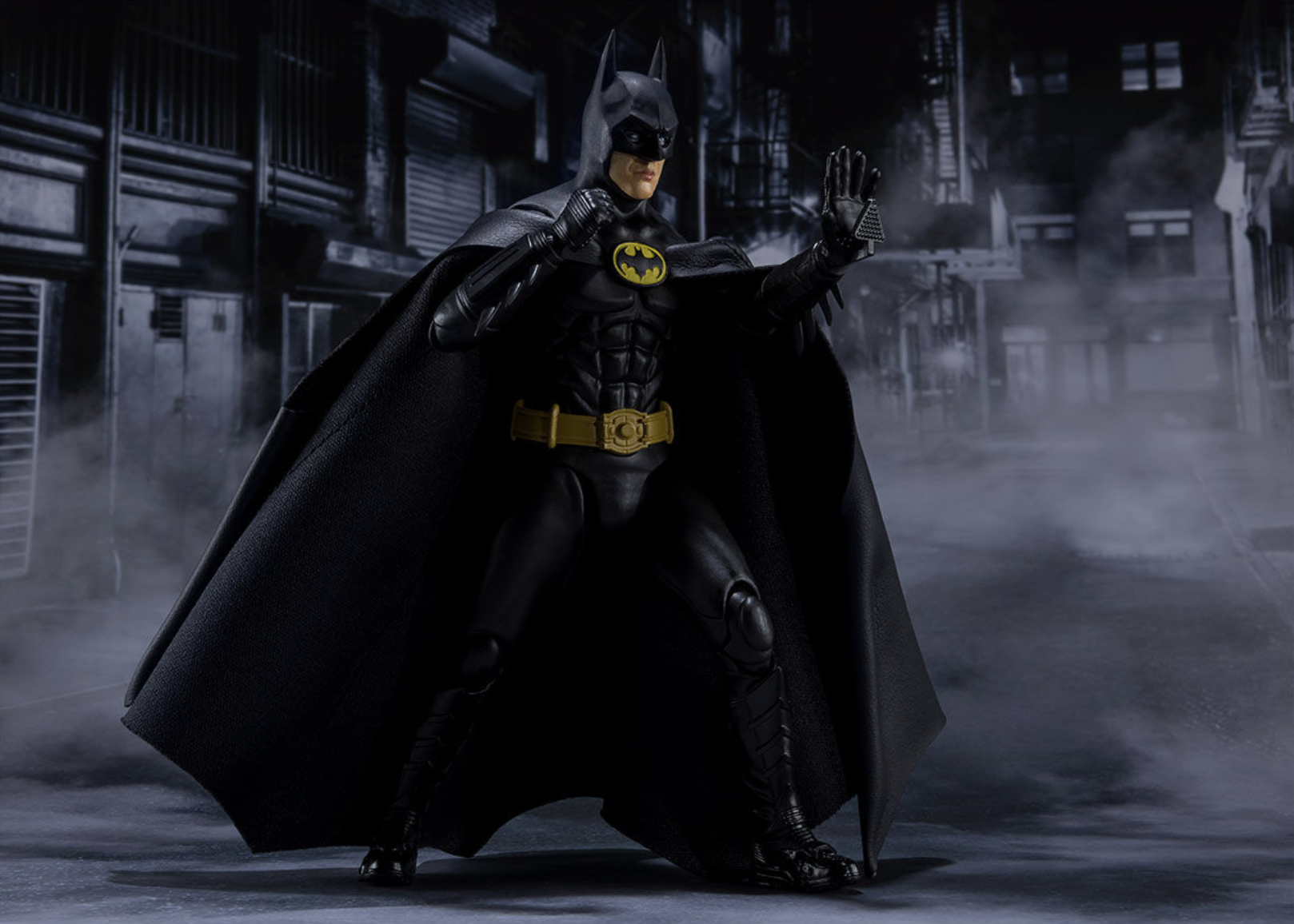 Impressively Cool Action Figure For Michael Keaton's 1989 BATMAN —  GeekTyrant