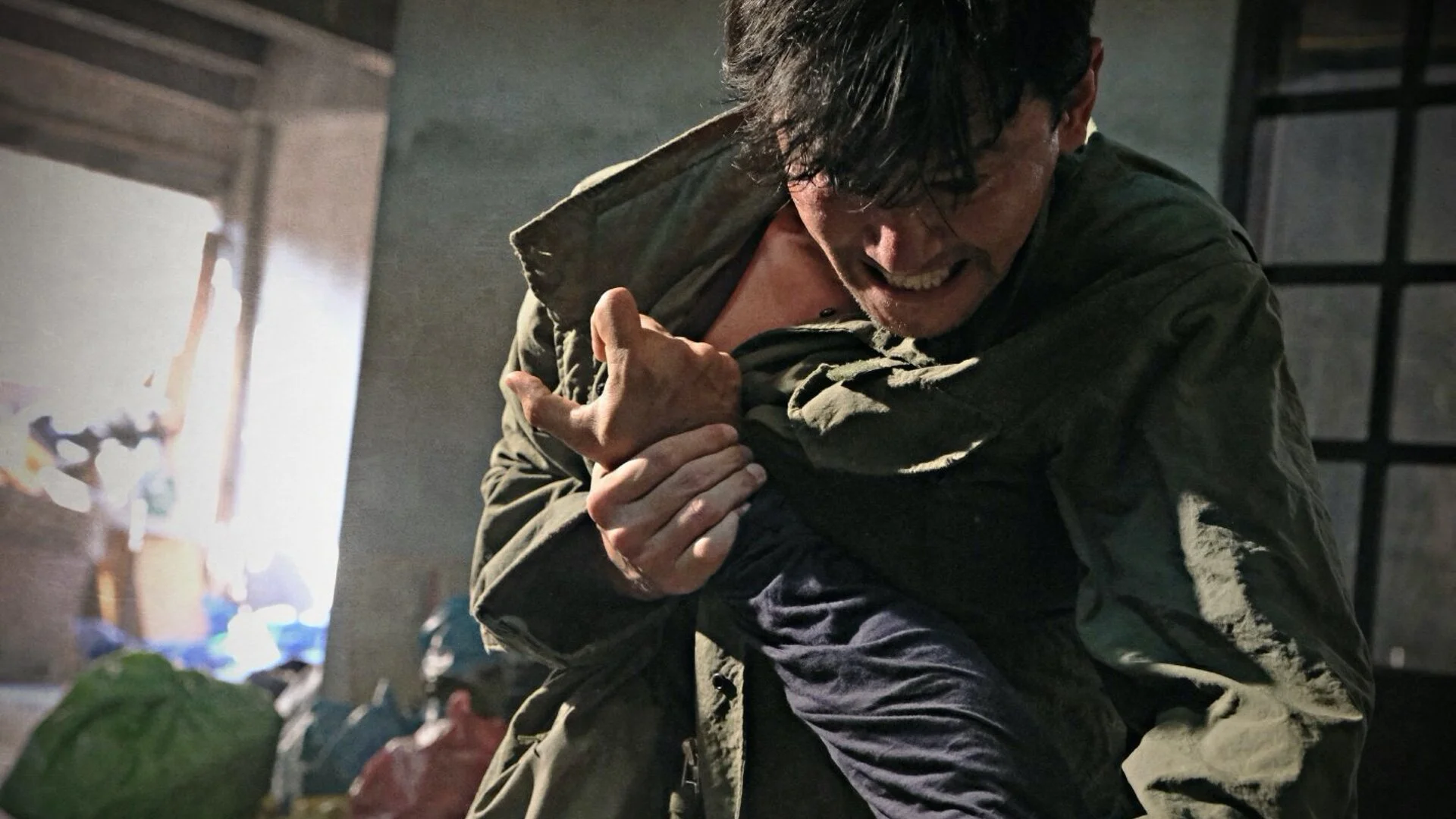 savage-trailer-for-the-new-korean-action-thriller-deliver-us-from-evil-social.jpg