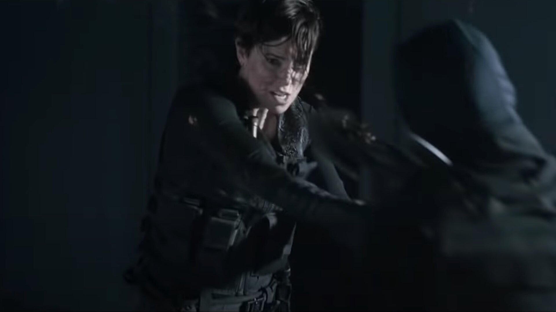 Charlize Theron And Her Team Of Immortal Mercenaries Fight