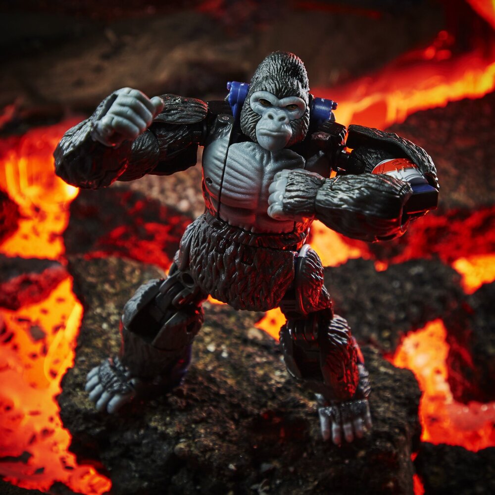 F0691xxxx_DIO_TRA_KINGDOM_OPTIMUS PRIMAL_3_Online_300DPI.jpg