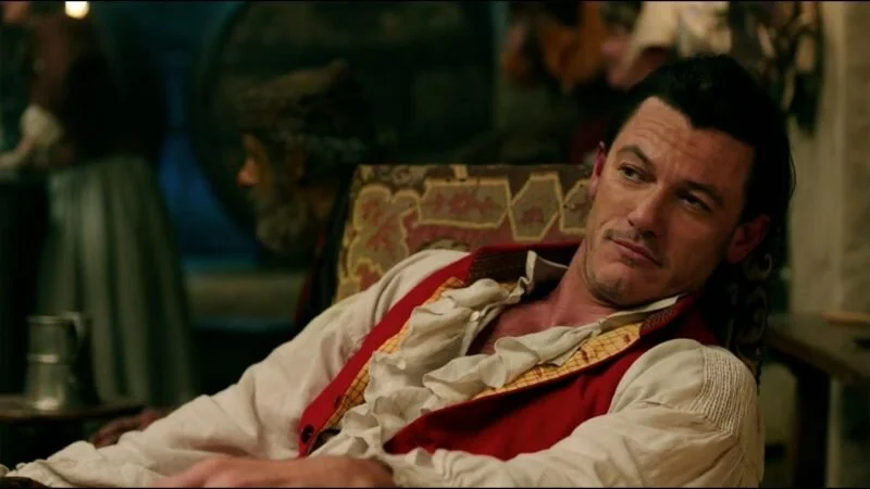 luke evans gaston.jpg