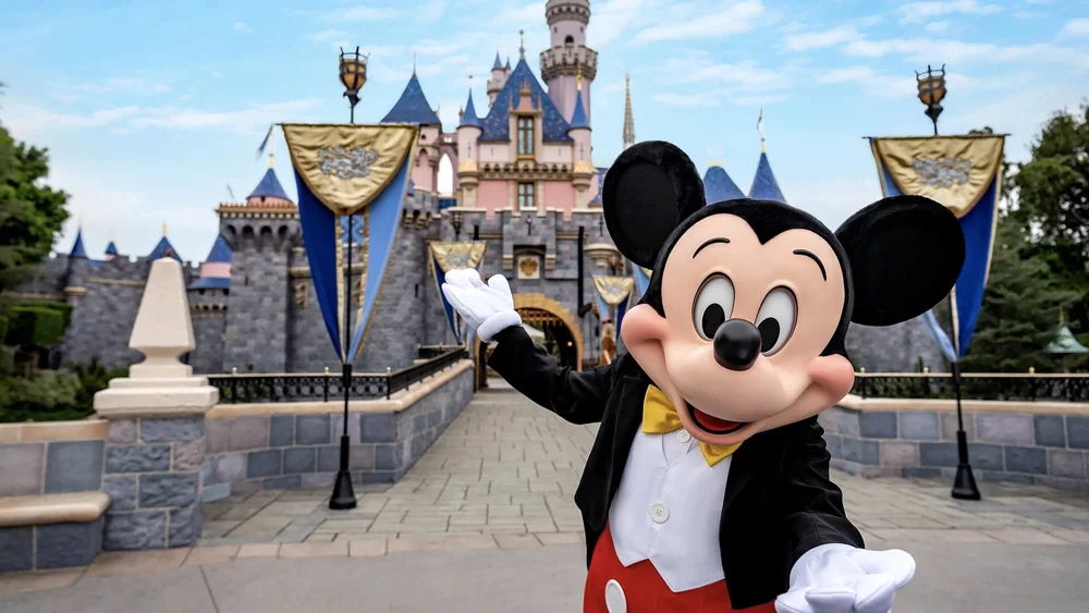 disneyland-officially-announces-reopening-date-set-for-next-month.jpg