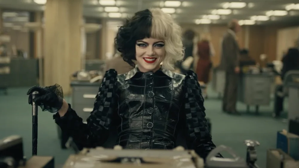 heres-another-trailer-for-disneys-cruella-theres-lots-more-bad-things-coming.jpg