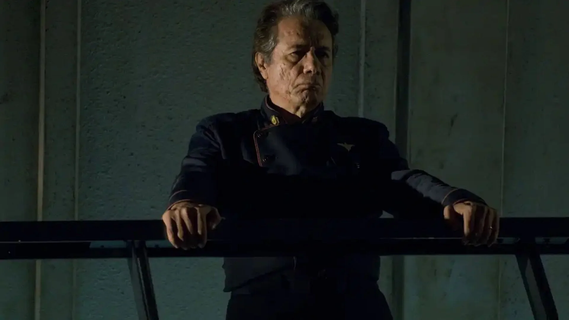 edward-james-olmos-shares-an-interesting-demand-he-had-put-in-his-battlestar-galactica-contract.jpg
