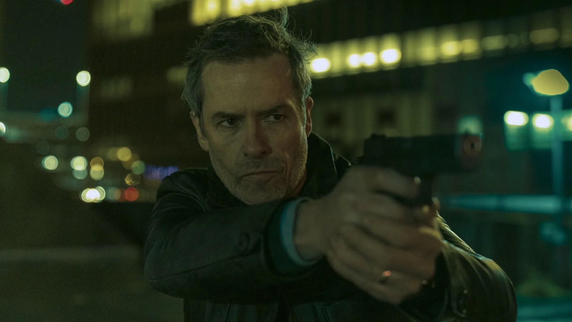 guy-pearce-and-monica-bellucci-join-liam-neeson-in-action-crime-thriller-memory.jpg