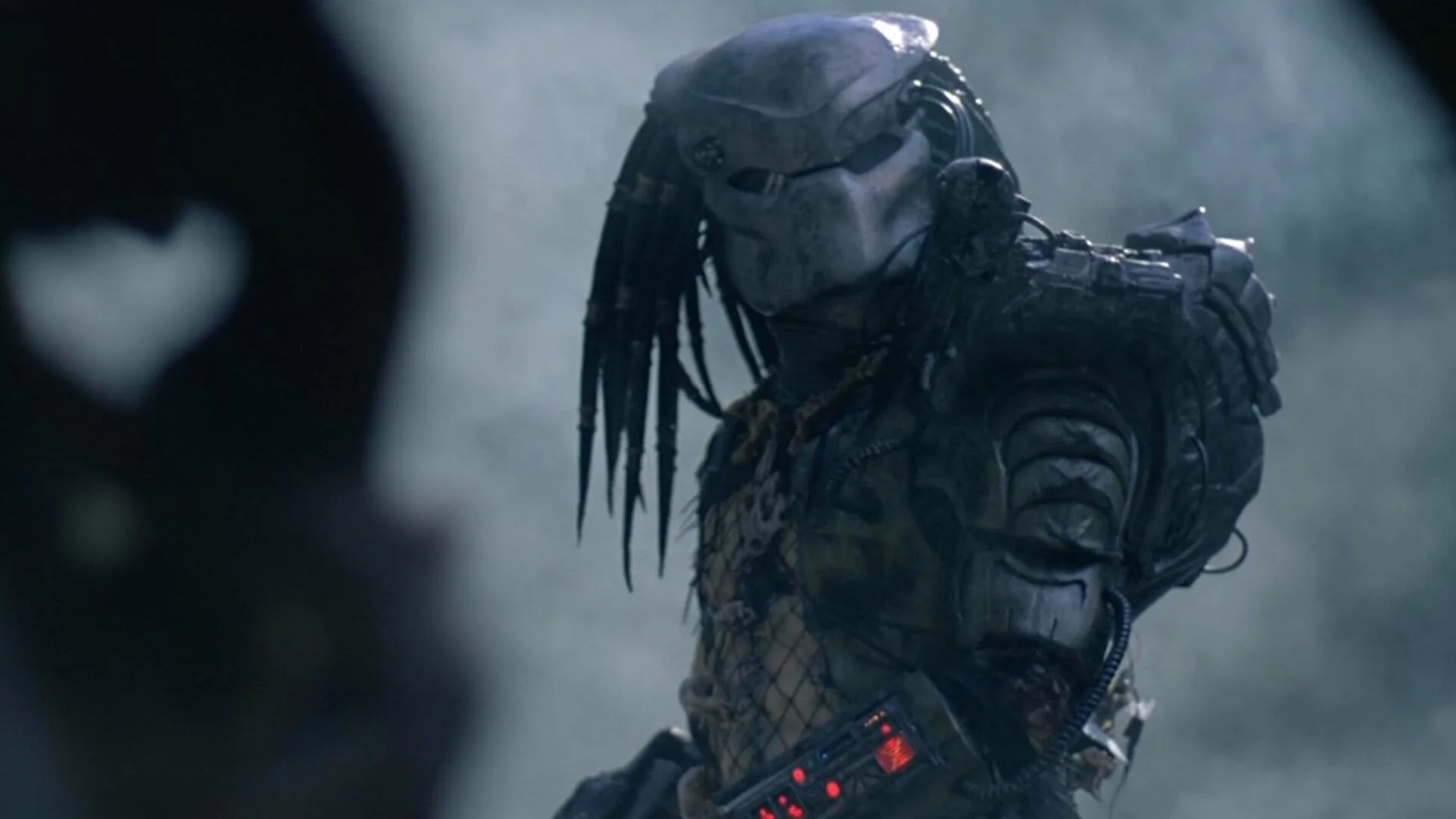 original-predator-screenwriters-are-suing-disney-to-get-the-rights-back.jpg