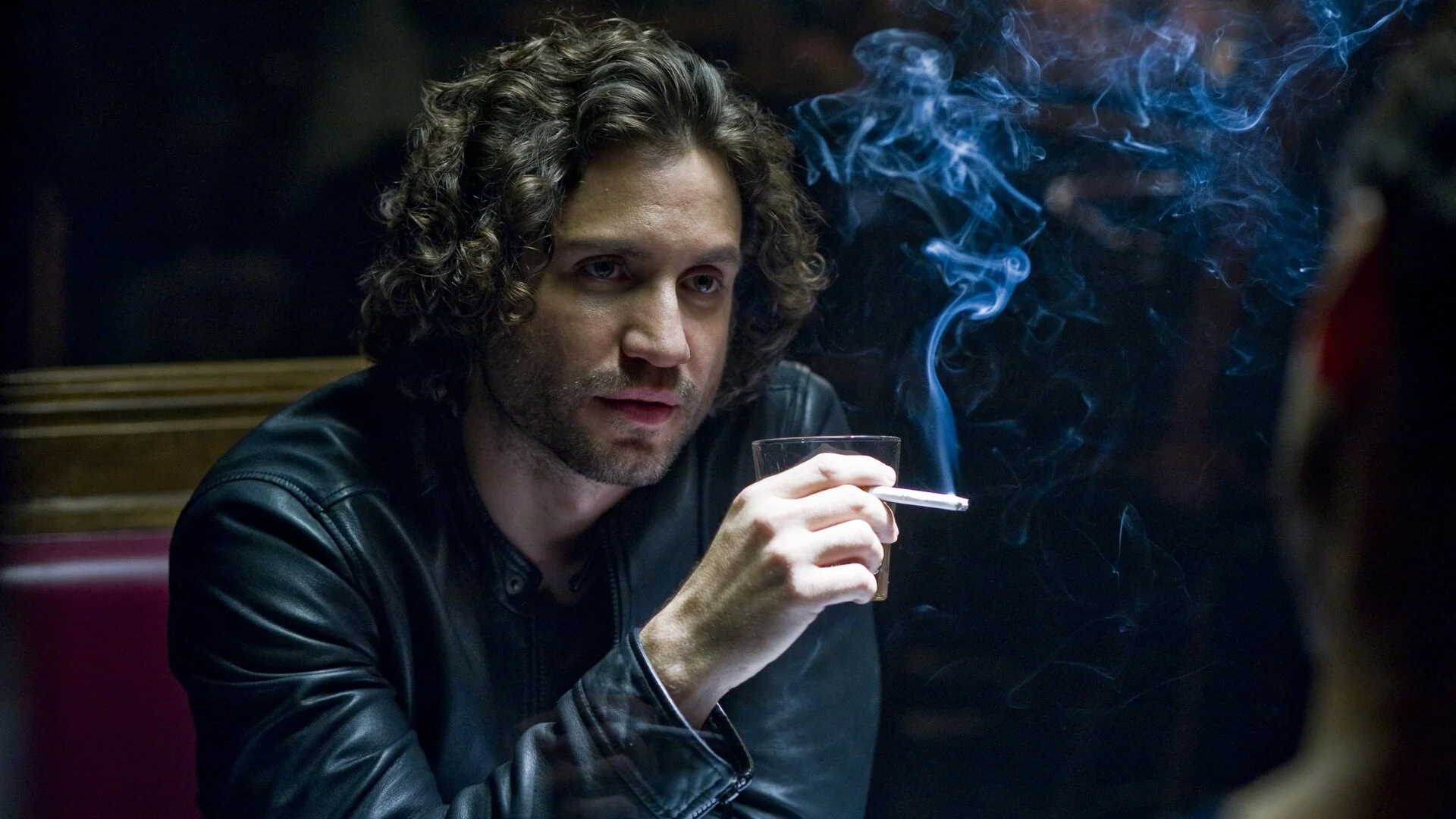 edgar-ramrez-set-to-star-in-netflixs-mob-drama-series-florida-man.jpg