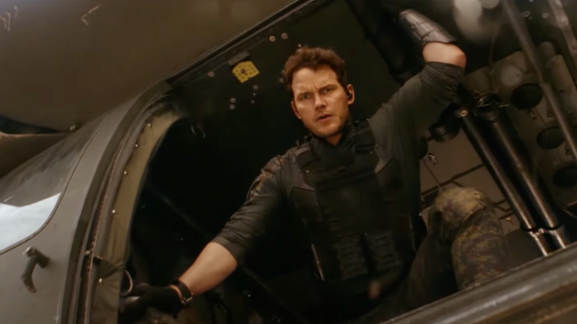 chris-pratt-fights-to-save-the-world-in-teaser-trailer-for-the-tomorrow-war.jpg