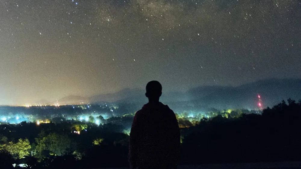jj-abrams-to-produce-a-4-part-ufo-docu-series-for-showtime.jpg