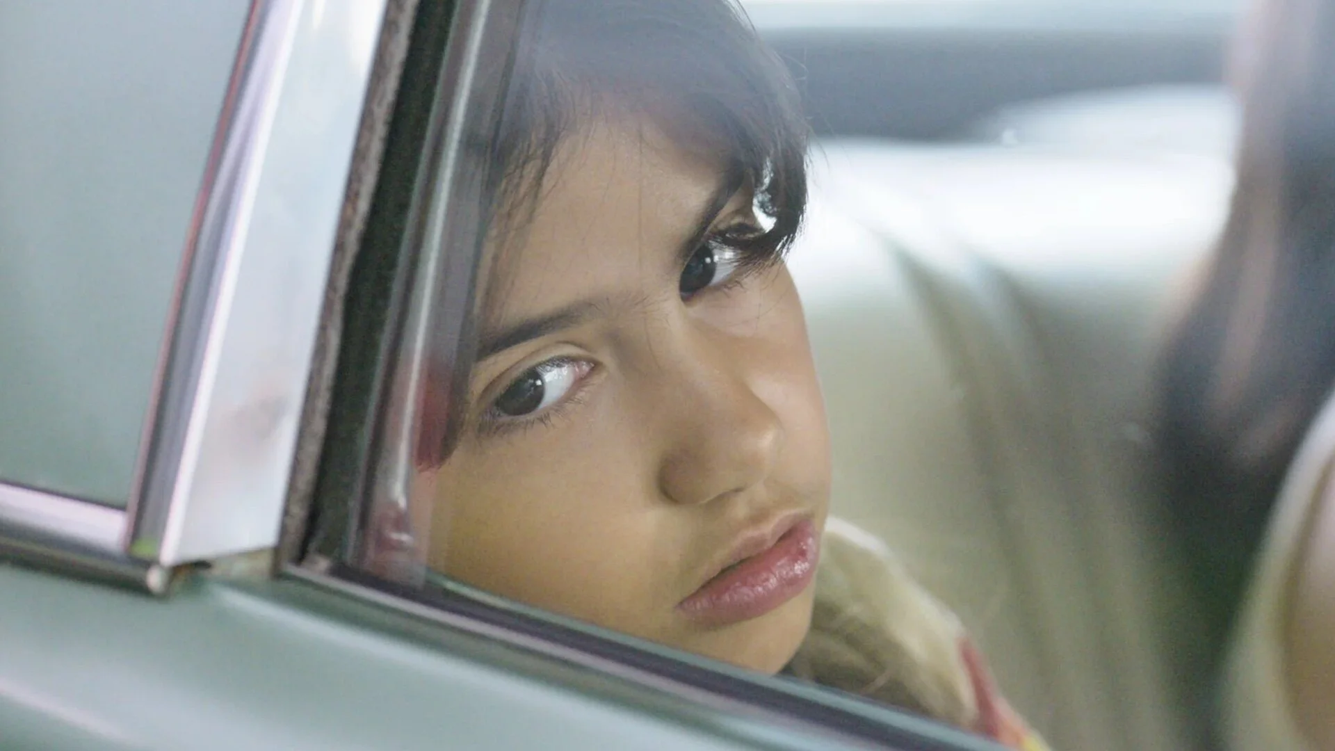 showtimes-let-the-right-one-in-series-casts-its-young-star.jpg
