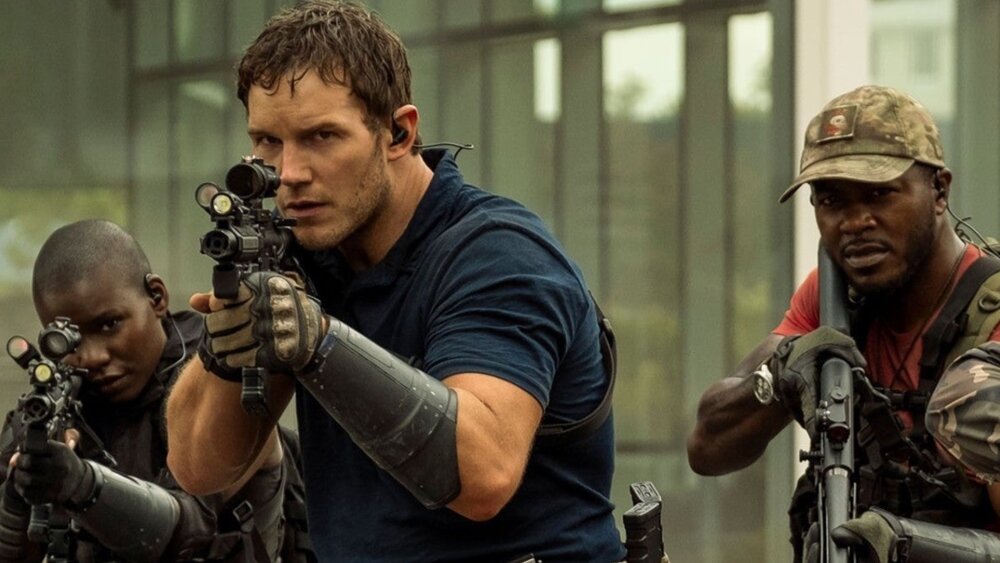 chris-pratt-is-on-the-run-from-aliens-in-new-clip-from-the-tomorrow-war.jpg