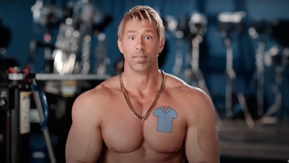 new-free-guy-promo-features-ryan-reynolds-facing-off-with-a-ridiculously-buff-version-of-himself.jpg