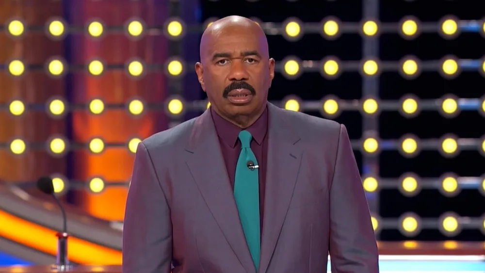 steve-harvey-is-set-to-headline-a-courtroom-comedy-series-judge-steve-harvey.jpg