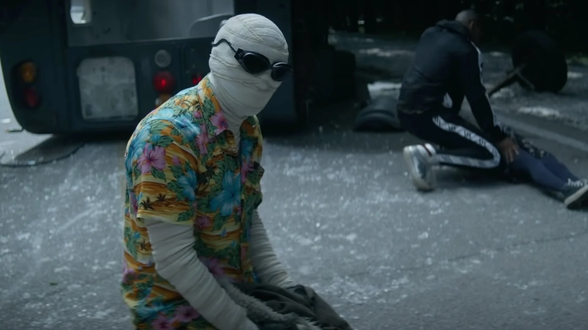 awesomely-bonkers-full-trailer-for-dcs-doom-patrol-season-3.jpg